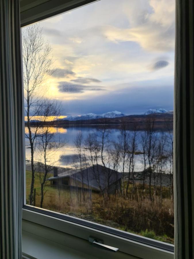 Great House With Amazing Location!!Sea & Mountain View! Villa Kvaloya Buitenkant foto